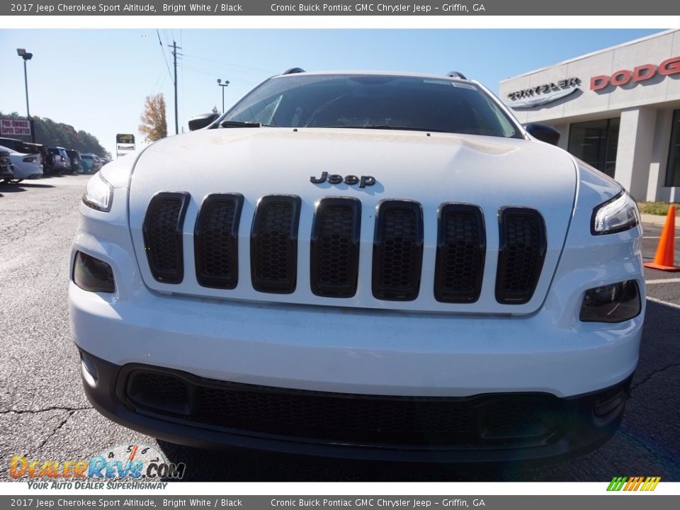 2017 Jeep Cherokee Sport Altitude Bright White / Black Photo #2