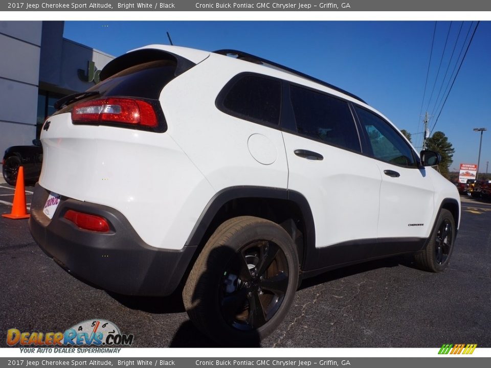 2017 Jeep Cherokee Sport Altitude Bright White / Black Photo #7