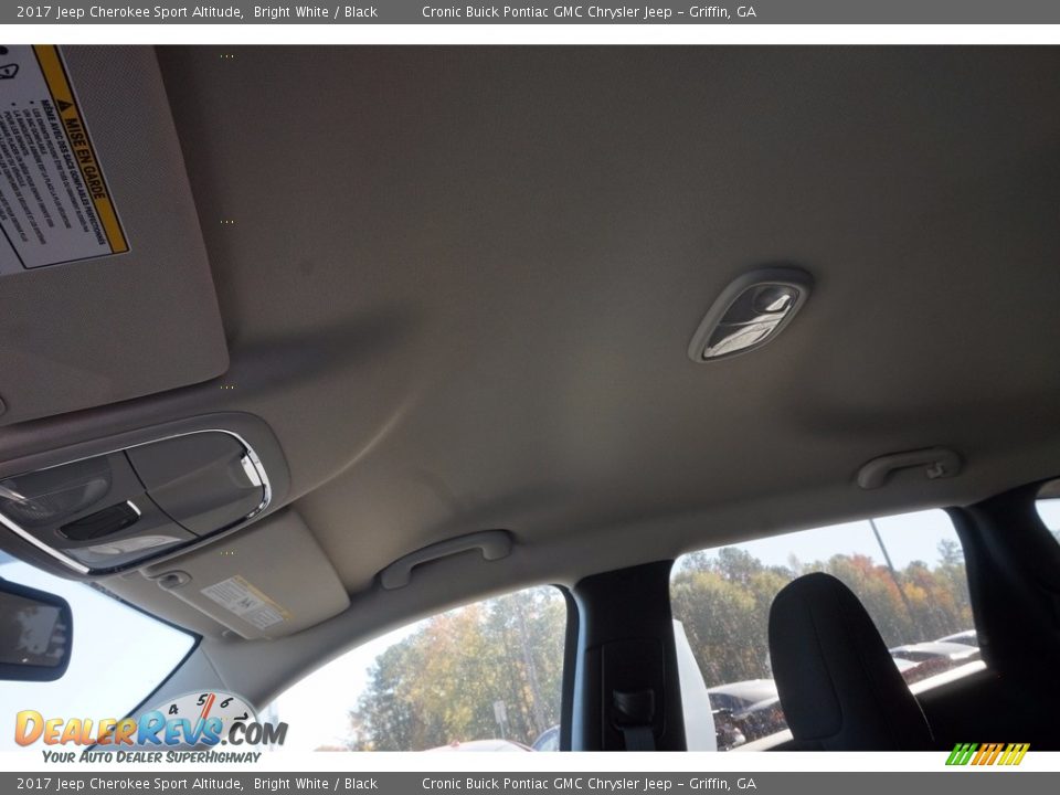 2017 Jeep Cherokee Sport Altitude Bright White / Black Photo #11