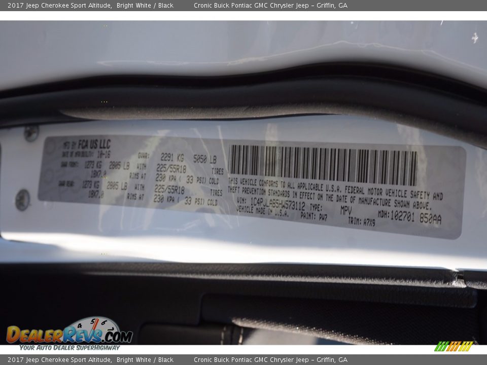 2017 Jeep Cherokee Sport Altitude Bright White / Black Photo #16