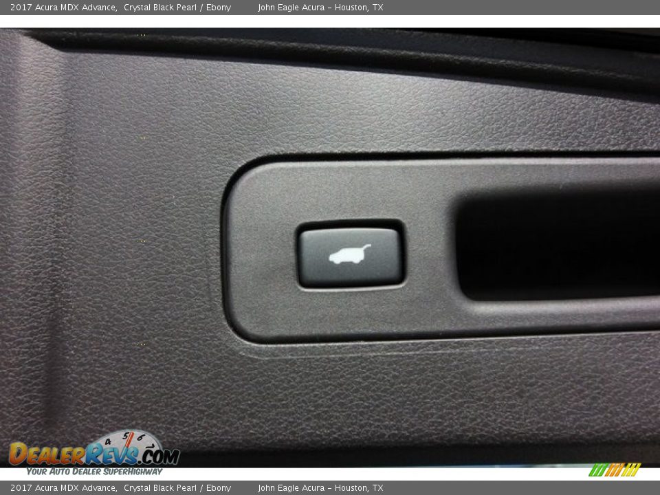 Controls of 2017 Acura MDX Advance Photo #23