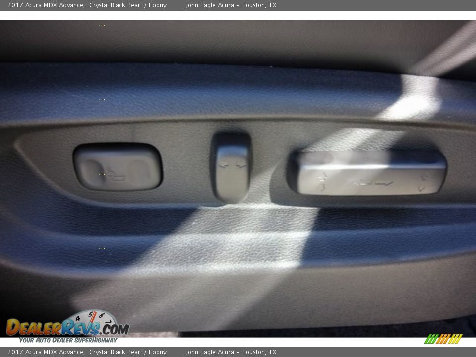Controls of 2017 Acura MDX Advance Photo #28