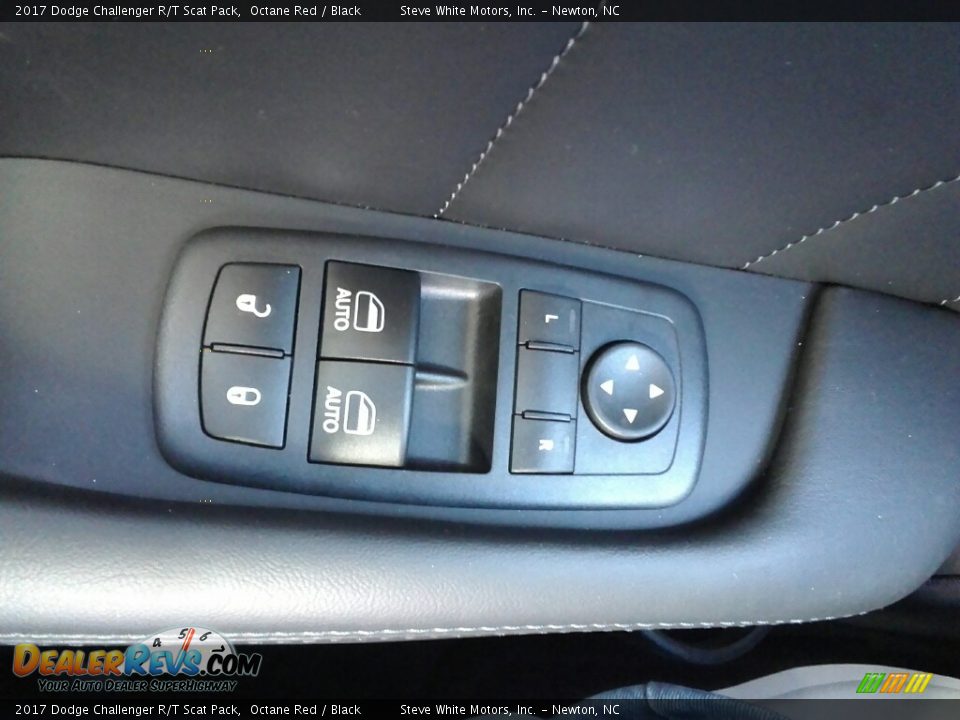 Controls of 2017 Dodge Challenger R/T Scat Pack Photo #9