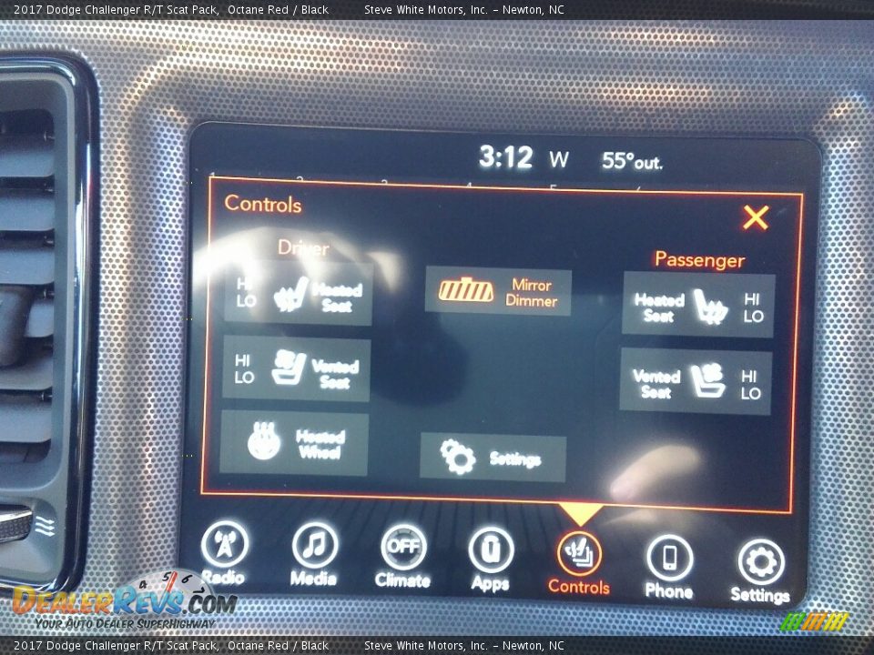 Controls of 2017 Dodge Challenger R/T Scat Pack Photo #20