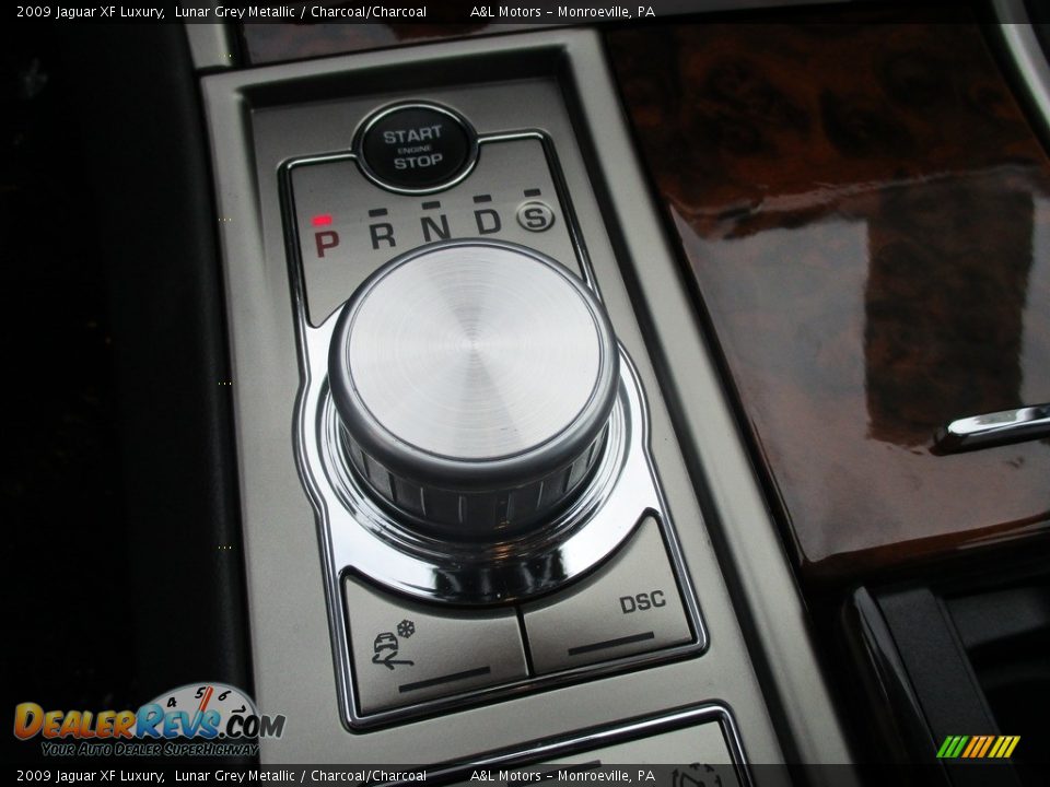 2009 Jaguar XF Luxury Lunar Grey Metallic / Charcoal/Charcoal Photo #16