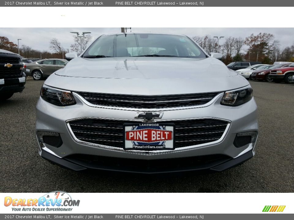 2017 Chevrolet Malibu LT Silver Ice Metallic / Jet Black Photo #2