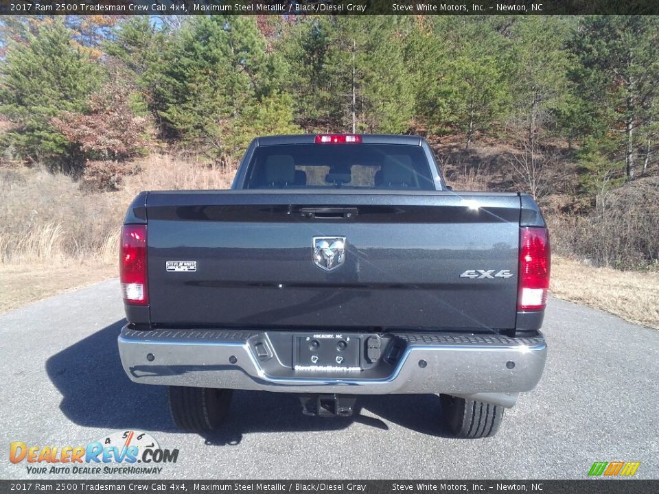 2017 Ram 2500 Tradesman Crew Cab 4x4 Maximum Steel Metallic / Black/Diesel Gray Photo #7