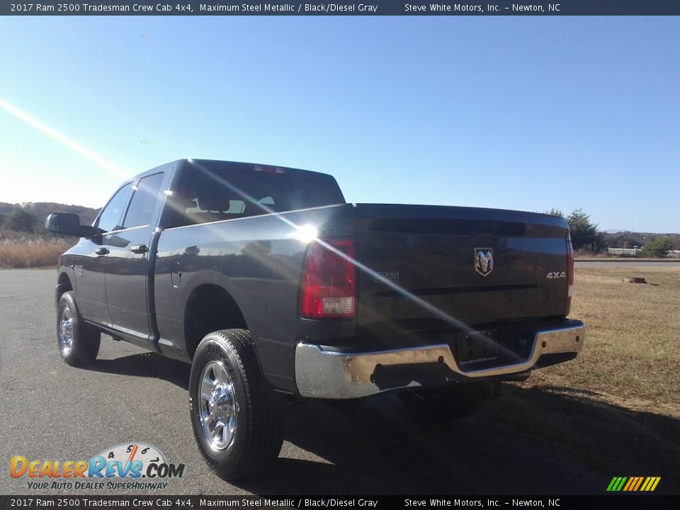 2017 Ram 2500 Tradesman Crew Cab 4x4 Maximum Steel Metallic / Black/Diesel Gray Photo #8