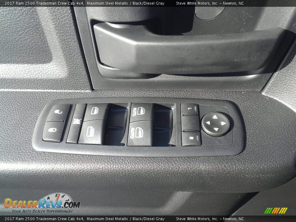 2017 Ram 2500 Tradesman Crew Cab 4x4 Maximum Steel Metallic / Black/Diesel Gray Photo #9