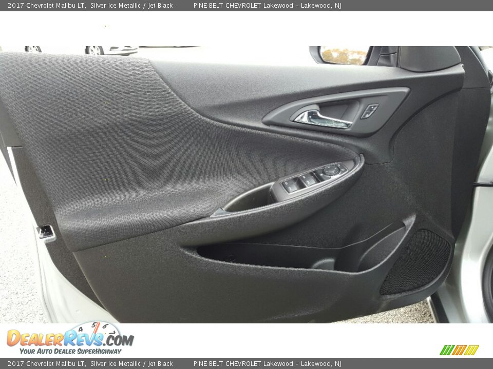 2017 Chevrolet Malibu LT Silver Ice Metallic / Jet Black Photo #6