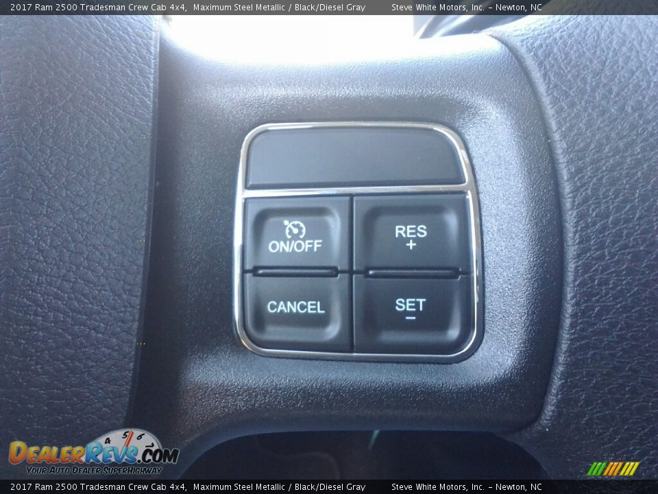 2017 Ram 2500 Tradesman Crew Cab 4x4 Maximum Steel Metallic / Black/Diesel Gray Photo #17