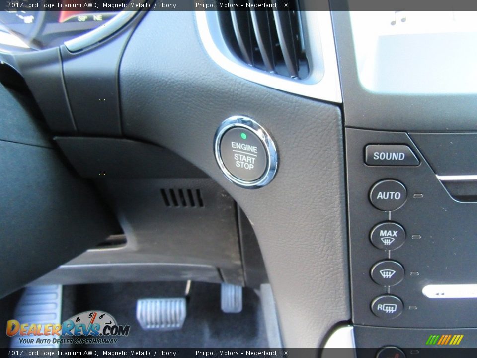 Controls of 2017 Ford Edge Titanium AWD Photo #29