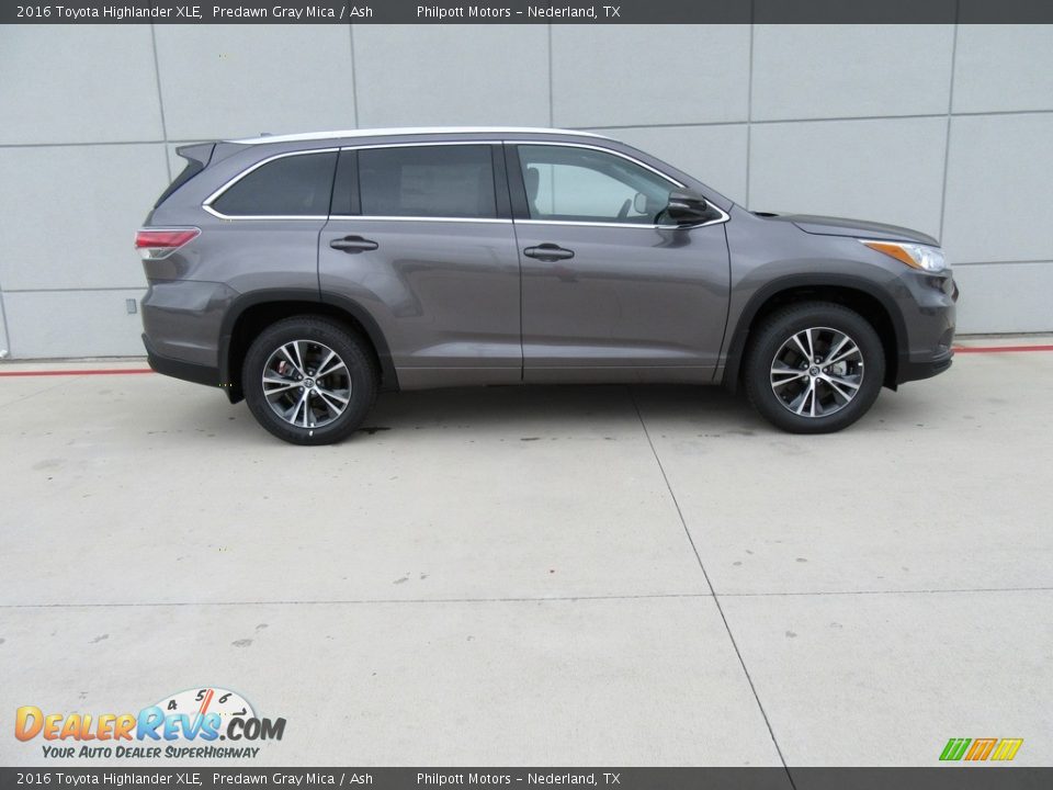 2016 Toyota Highlander XLE Predawn Gray Mica / Ash Photo #3