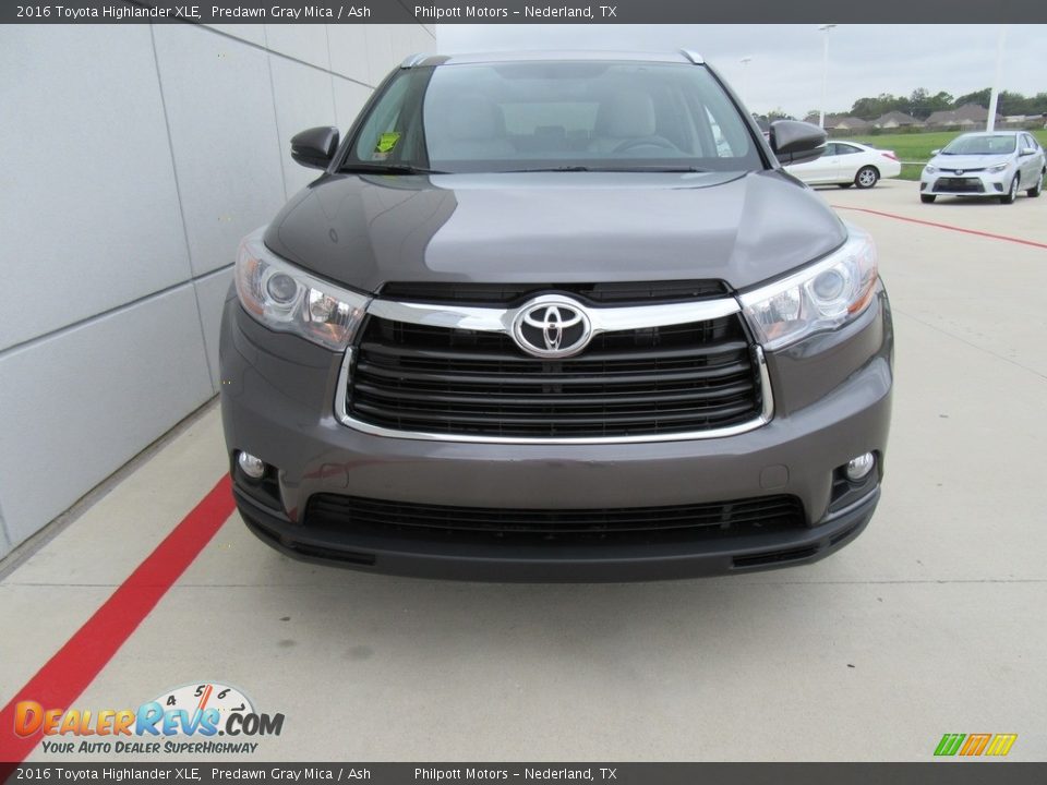 2016 Toyota Highlander XLE Predawn Gray Mica / Ash Photo #8