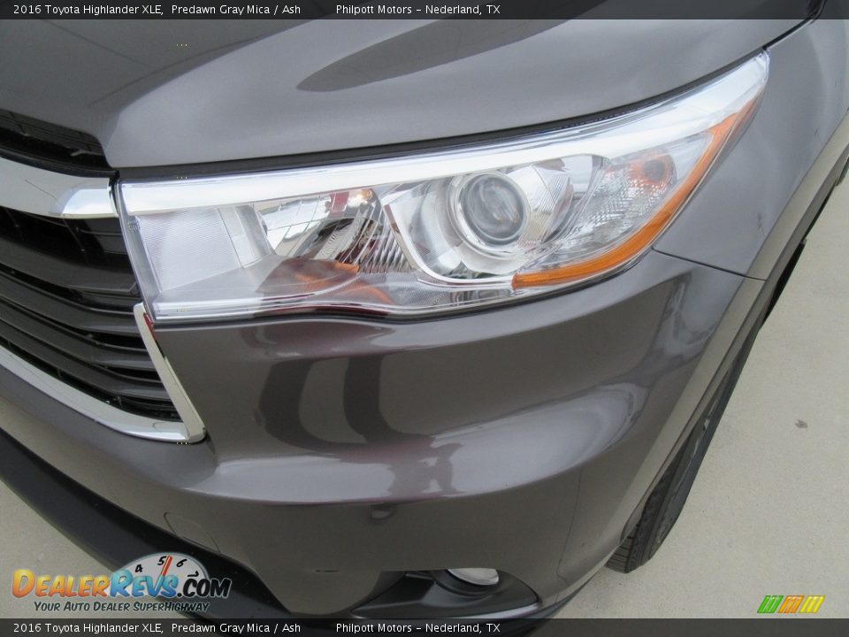 2016 Toyota Highlander XLE Predawn Gray Mica / Ash Photo #9