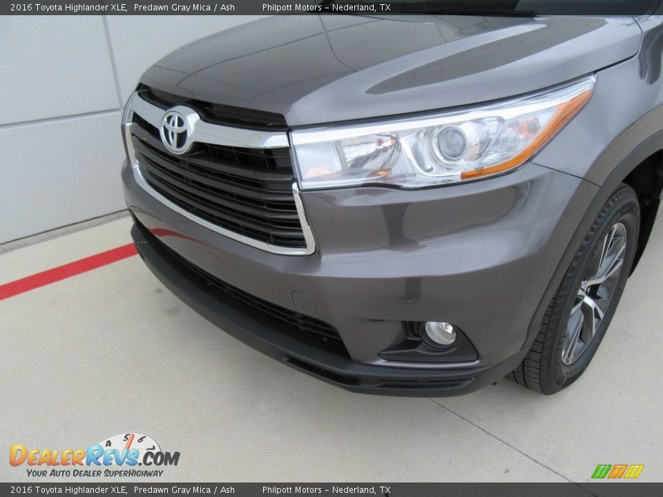 2016 Toyota Highlander XLE Predawn Gray Mica / Ash Photo #10