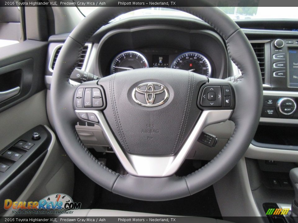 2016 Toyota Highlander XLE Predawn Gray Mica / Ash Photo #32