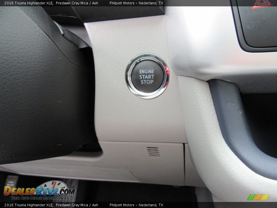 2016 Toyota Highlander XLE Predawn Gray Mica / Ash Photo #31