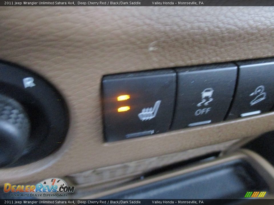 2011 Jeep Wrangler Unlimited Sahara 4x4 Deep Cherry Red / Black/Dark Saddle Photo #17