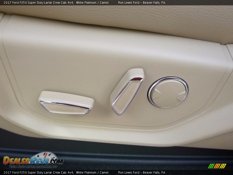 Controls of 2017 Ford F350 Super Duty Lariat Crew Cab 4x4 Photo #15