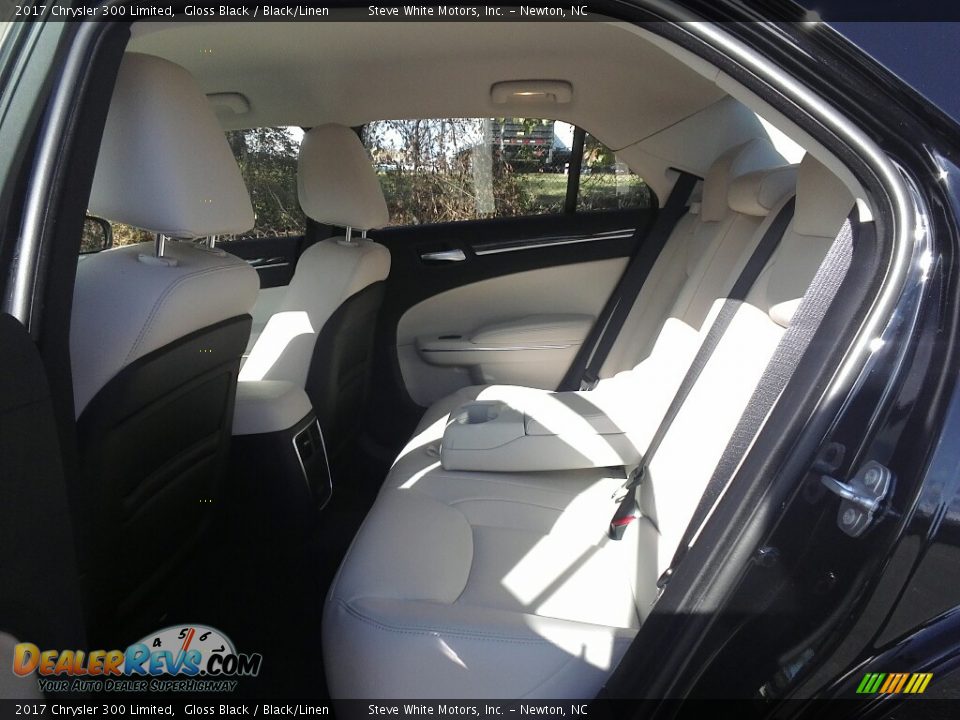 Rear Seat of 2017 Chrysler 300 Limited Photo #11