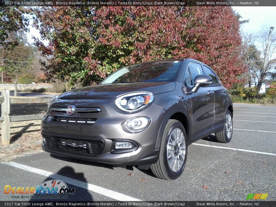 Front 3/4 View of 2017 Fiat 500X Lounge AWD Photo #2
