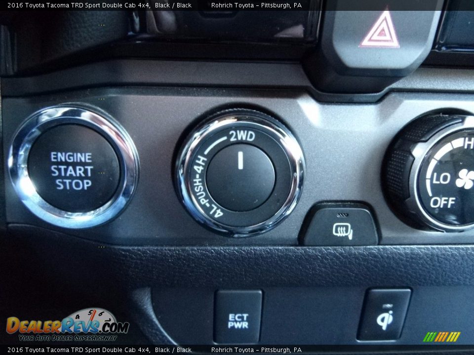 Controls of 2016 Toyota Tacoma TRD Sport Double Cab 4x4 Photo #26