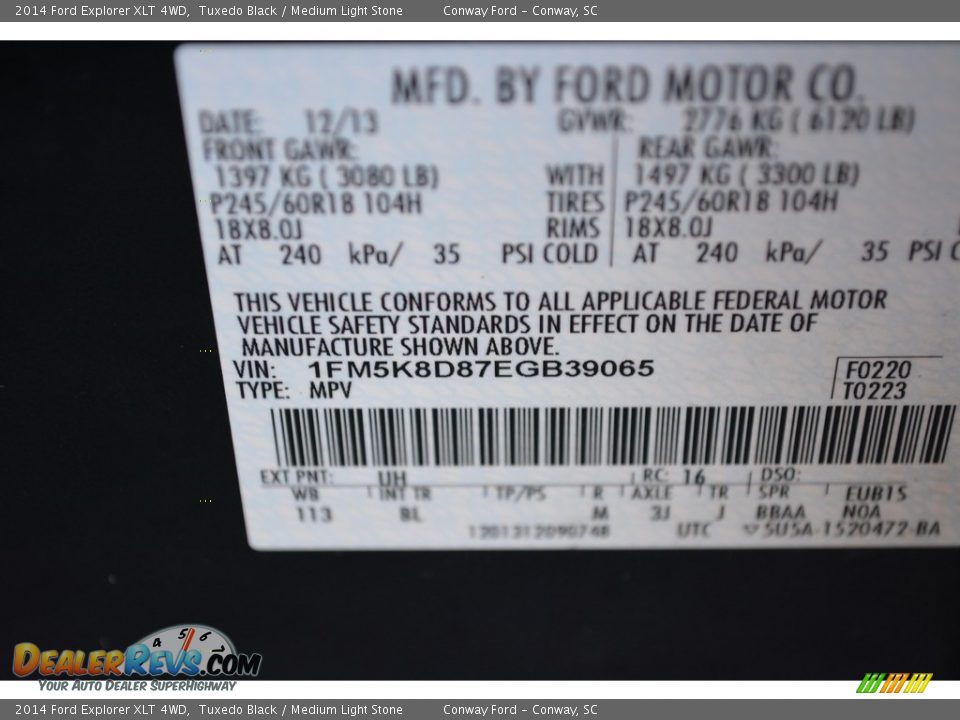 2014 Ford Explorer XLT 4WD Tuxedo Black / Medium Light Stone Photo #12