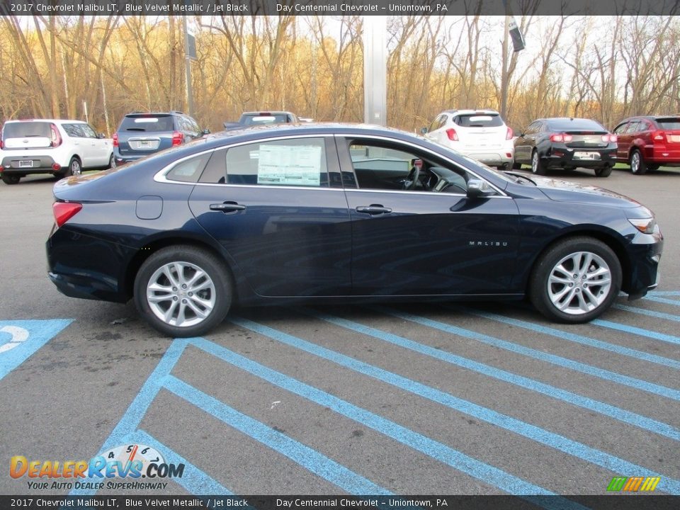 2017 Chevrolet Malibu LT Blue Velvet Metallic / Jet Black Photo #7