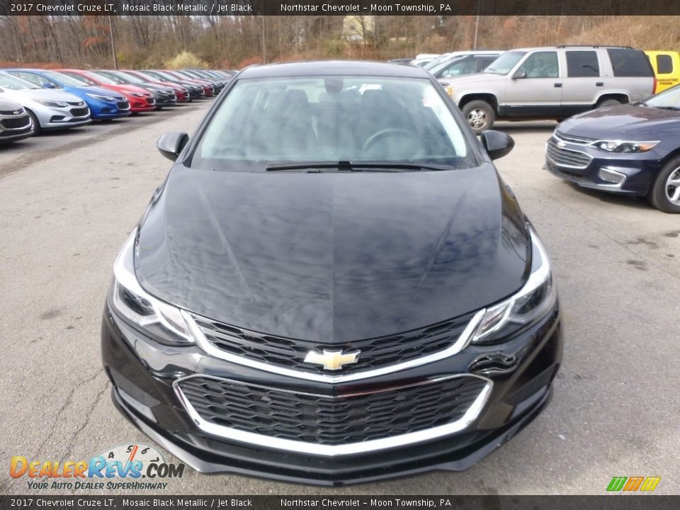2017 Chevrolet Cruze LT Mosaic Black Metallic / Jet Black Photo #2