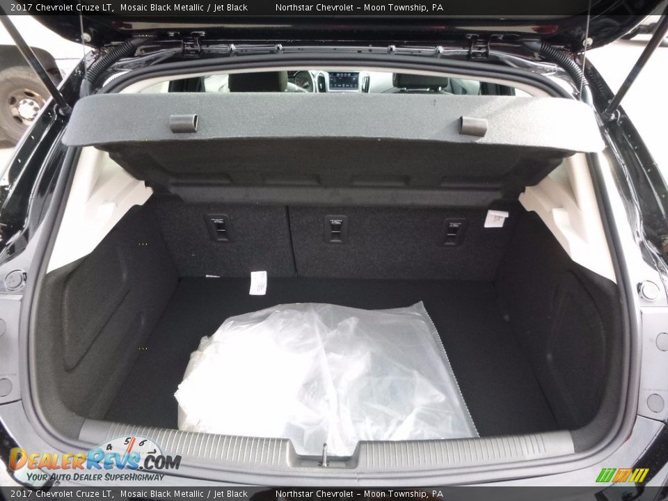 2017 Chevrolet Cruze LT Mosaic Black Metallic / Jet Black Photo #7