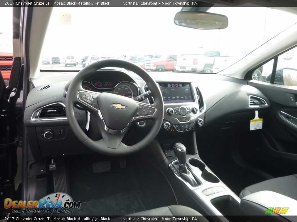2017 Chevrolet Cruze LT Mosaic Black Metallic / Jet Black Photo #13