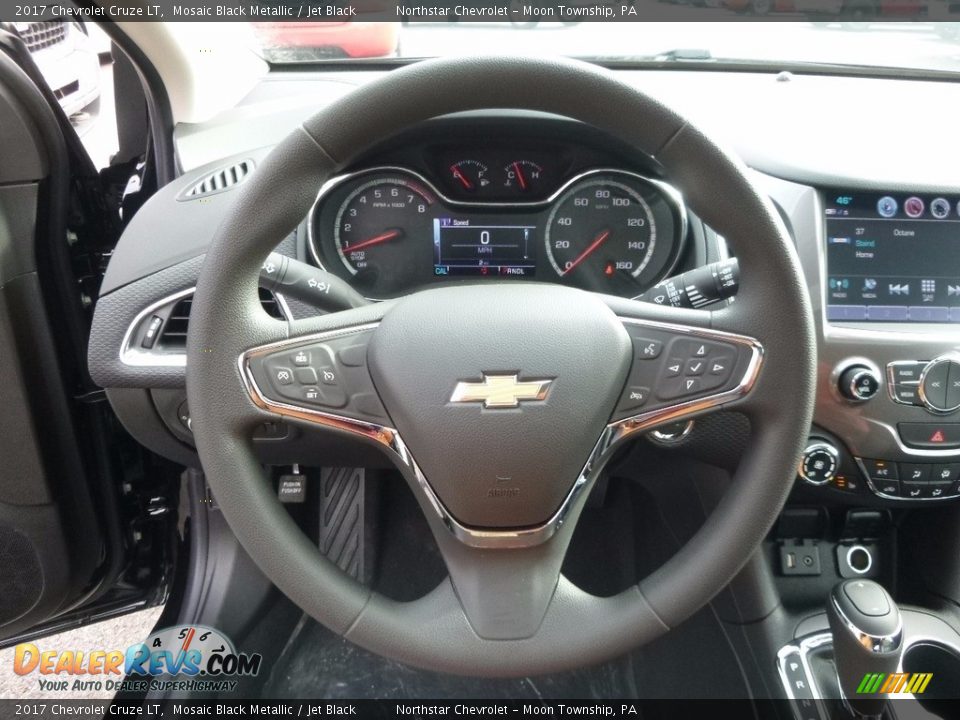 2017 Chevrolet Cruze LT Mosaic Black Metallic / Jet Black Photo #17