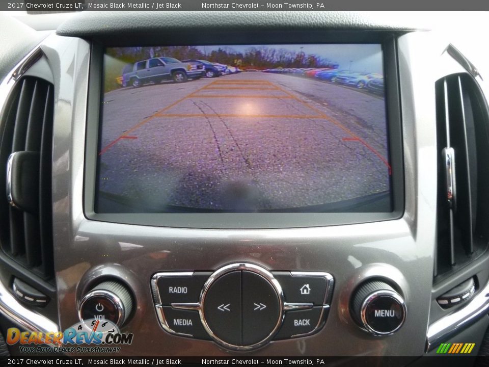 2017 Chevrolet Cruze LT Mosaic Black Metallic / Jet Black Photo #18