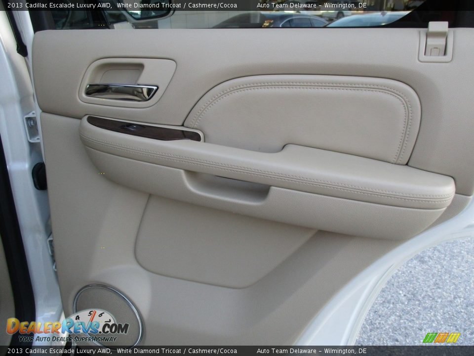 2013 Cadillac Escalade Luxury AWD White Diamond Tricoat / Cashmere/Cocoa Photo #25