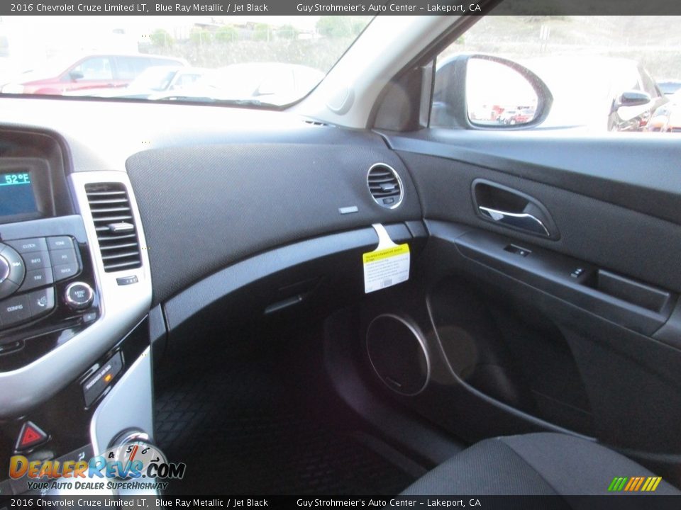 2016 Chevrolet Cruze Limited LT Blue Ray Metallic / Jet Black Photo #15