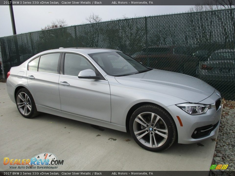2017 BMW 3 Series 330i xDrive Sedan Glacier Silver Metallic / Black Photo #1