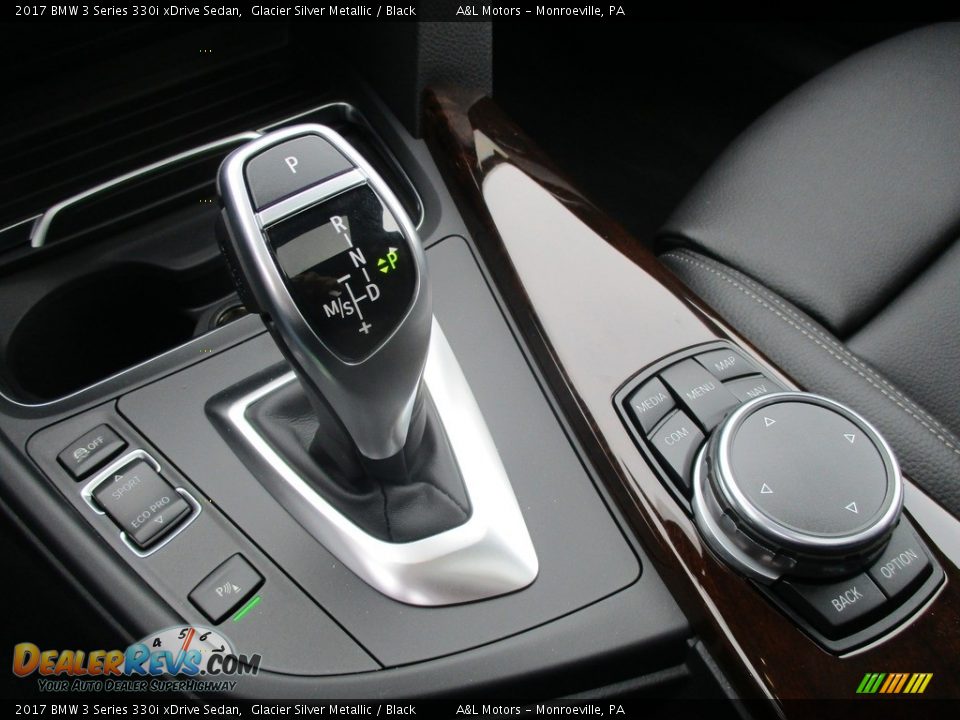 2017 BMW 3 Series 330i xDrive Sedan Shifter Photo #15