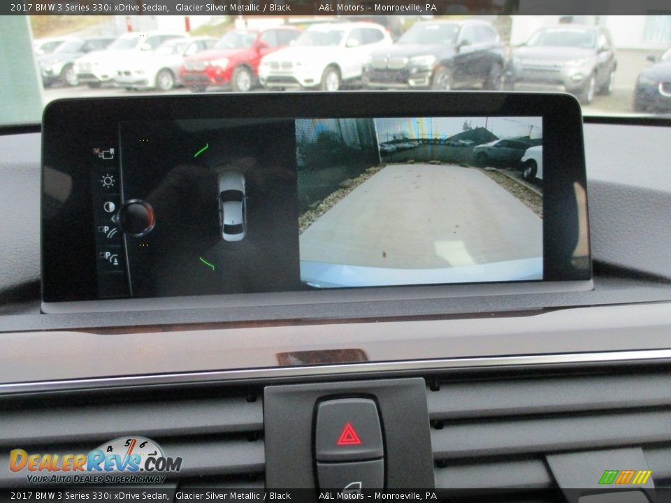 2017 BMW 3 Series 330i xDrive Sedan Glacier Silver Metallic / Black Photo #17