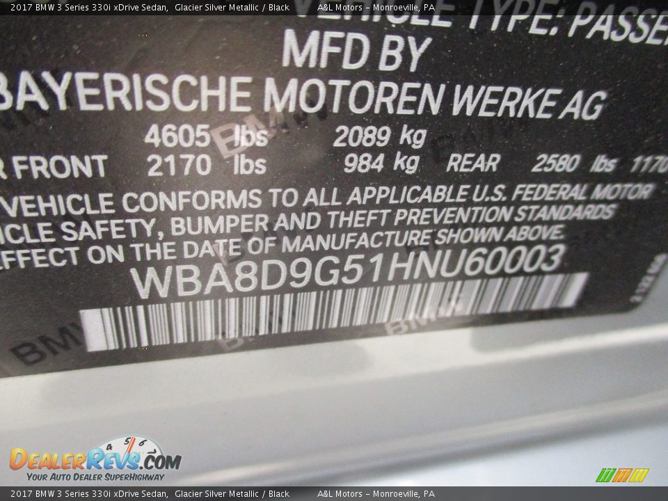 2017 BMW 3 Series 330i xDrive Sedan Glacier Silver Metallic / Black Photo #19