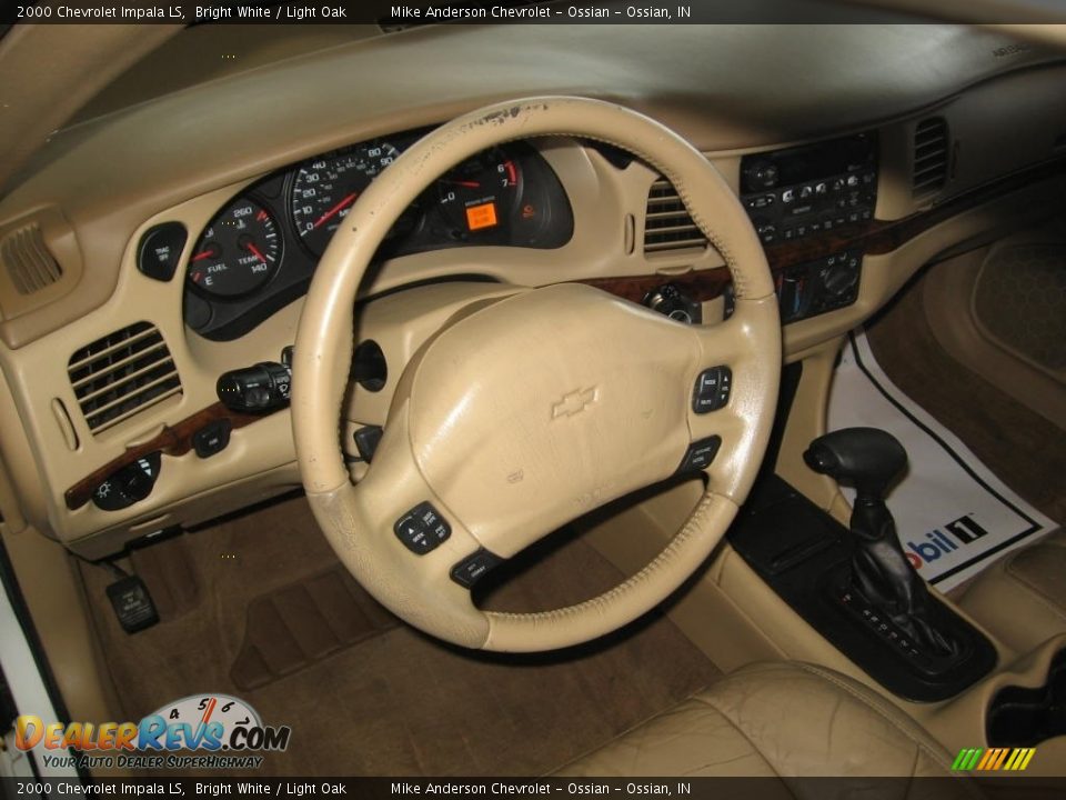 2000 Chevrolet Impala LS Bright White / Light Oak Photo #6