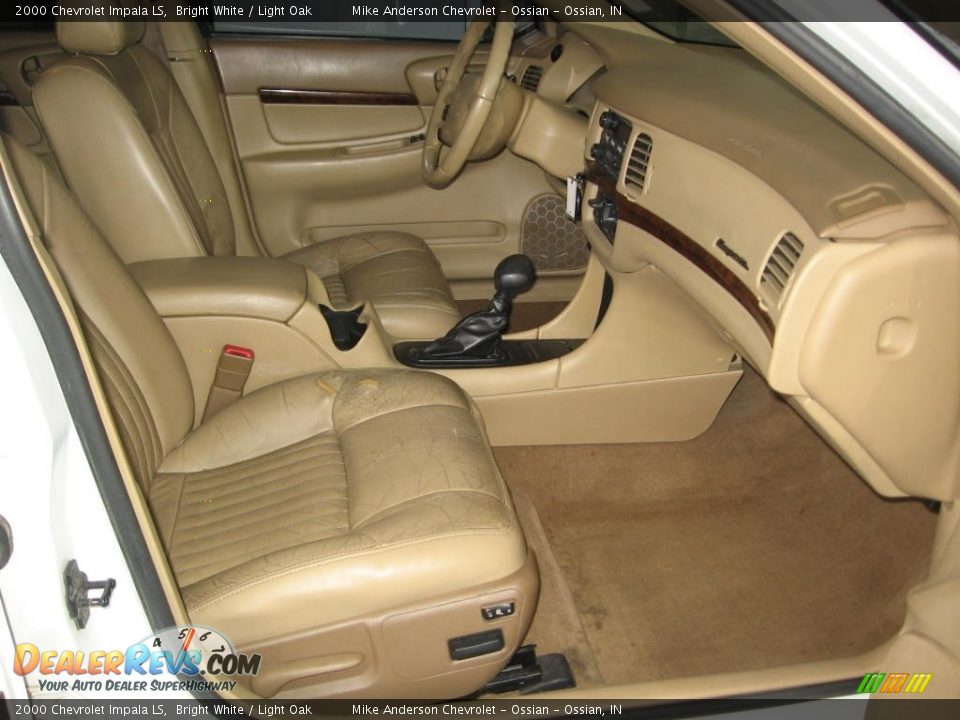 2000 Chevrolet Impala LS Bright White / Light Oak Photo #10