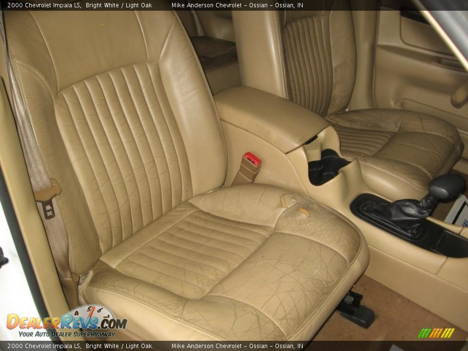 2000 Chevrolet Impala LS Bright White / Light Oak Photo #11