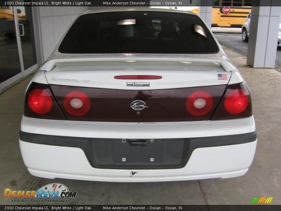 2000 Chevrolet Impala LS Bright White / Light Oak Photo #16