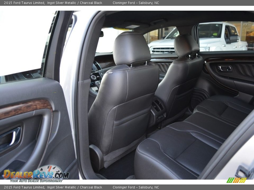 2015 Ford Taurus Limited Ingot Silver Metallic / Charcoal Black Photo #11