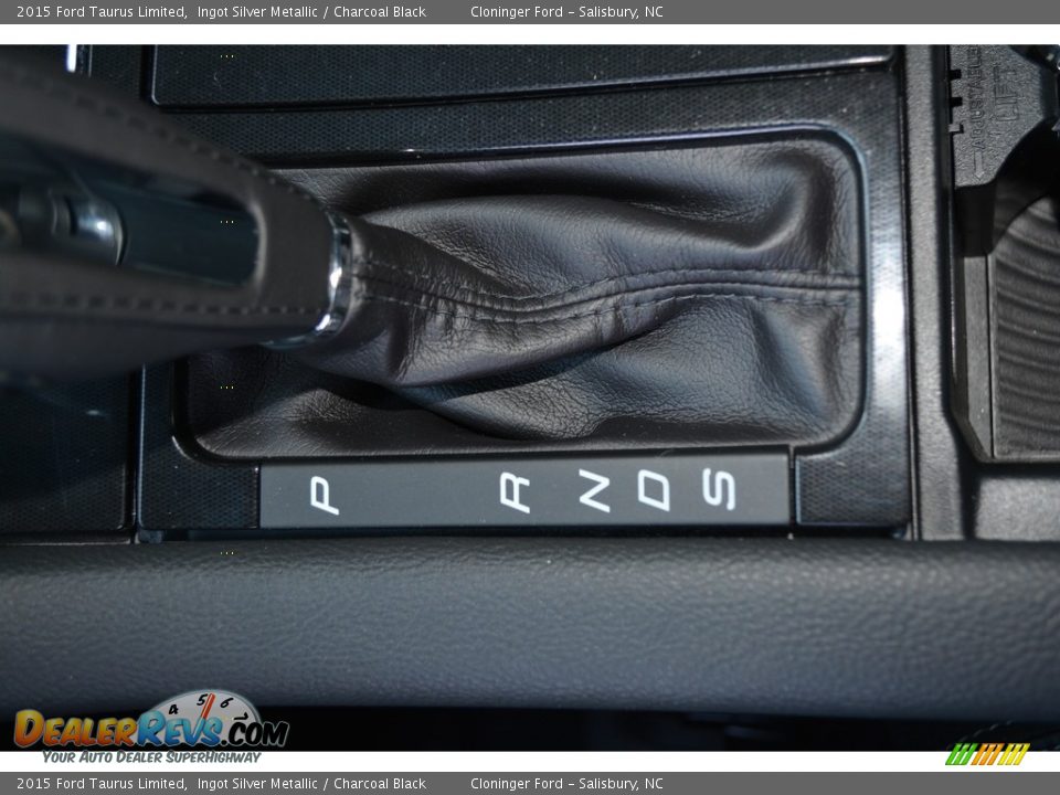 2015 Ford Taurus Limited Ingot Silver Metallic / Charcoal Black Photo #20