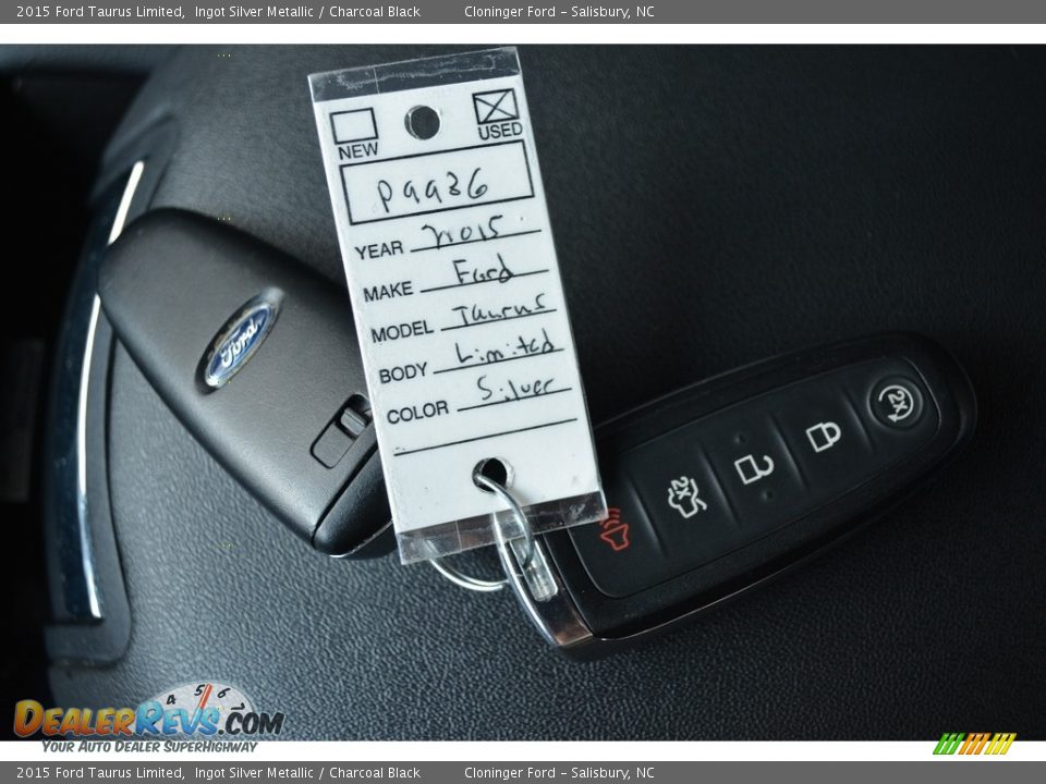 2015 Ford Taurus Limited Ingot Silver Metallic / Charcoal Black Photo #26
