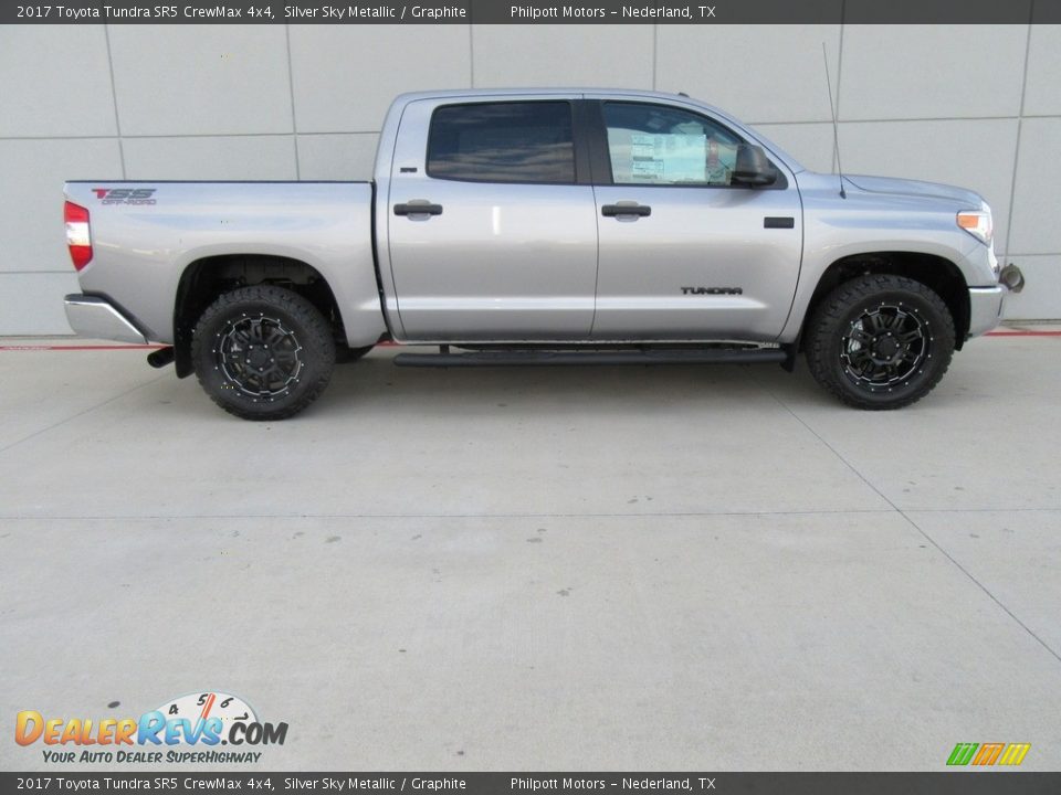 2017 Toyota Tundra SR5 CrewMax 4x4 Silver Sky Metallic / Graphite Photo #3