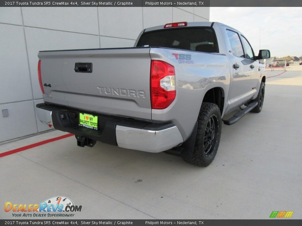 2017 Toyota Tundra SR5 CrewMax 4x4 Silver Sky Metallic / Graphite Photo #4