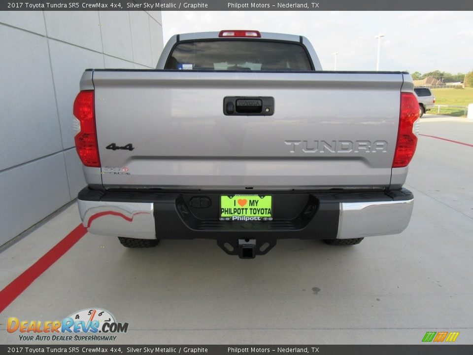 2017 Toyota Tundra SR5 CrewMax 4x4 Silver Sky Metallic / Graphite Photo #5